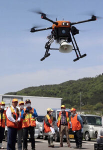 獣追う「ハンティングドローン」導入 本体から犬の鳴き声、花火も発射可能